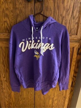 Minnesota Vikings Purple Hoodie with White Drawstrings